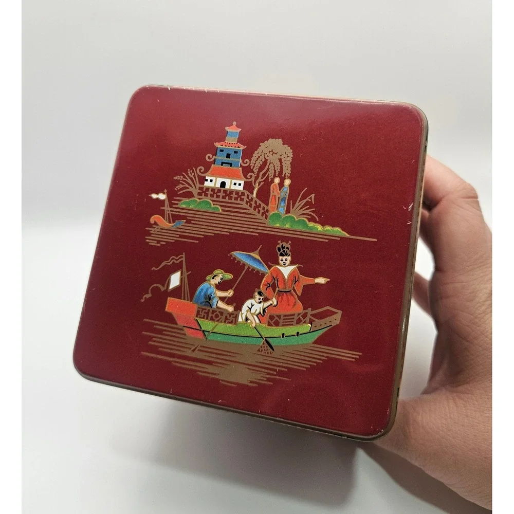 Vintage 1970s Daher Chinoiserie Pagoda Design Tea Tin, Made in England